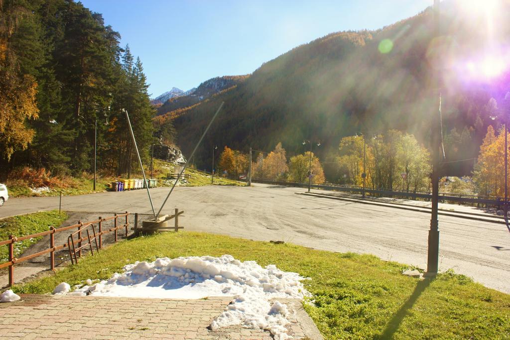 Olympic Mountains Hotel Cesana Torinese Kültér fotó