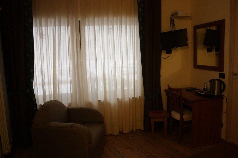 Olympic Mountains Hotel Cesana Torinese Kültér fotó